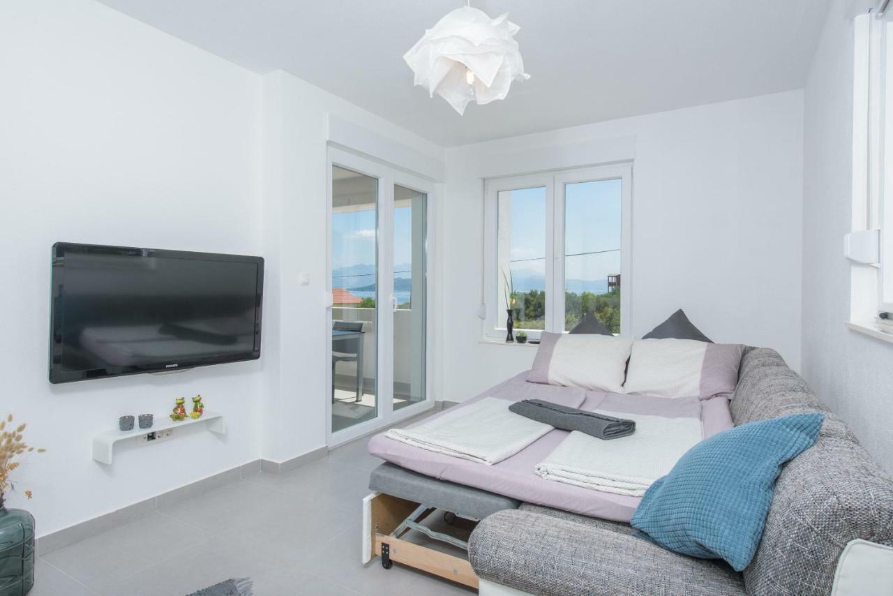 Appartement Tiamar à Slatine Extérieur photo